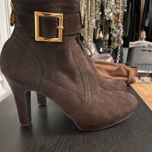 TORI BURCH Brown suede BOOTS
